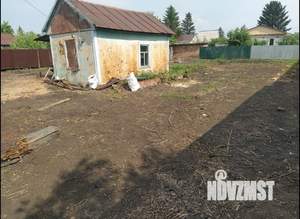 Дом 20м&sup2;, 2-этажный, участок 6 сот.  