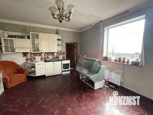 Дом 308м², 3-этажный, участок 4 сот.  