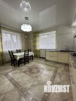 Коттедж 210м², 2-этажный, участок 8 сот.  