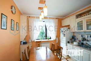 Коттедж 338м&sup2;, 3-этажный, участок 10 сот.  