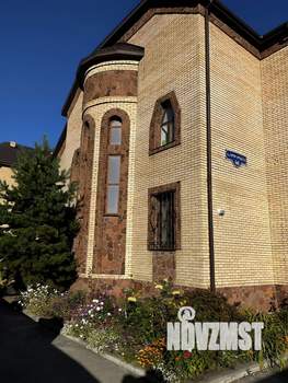 Дом 312м², 3-этажный, участок 11 сот.  