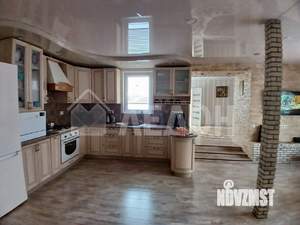 Дом 180м², 2-этажный, участок 4 сот.  