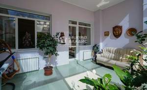 Дом 265м&sup2;, 2-этажный, участок 5 сот.  