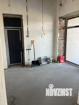 Дом 320м&sup2;, 1-этажный, участок 15 сот.  