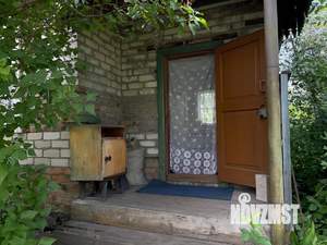 Дом 20м&sup2;, 2-этажный, участок 6 сот.  