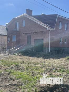 Дом 277м&sup2;, 3-этажный, участок 6 сот.  