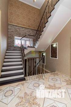 Таунхаус 462м², 3-этажный, участок 10 сот.  