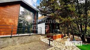 Коттедж 216м&sup2;, 2-этажный, участок 7 сот.  