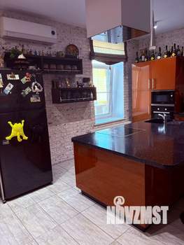 Таунхаус 295м&sup2;, 4-этажный, участок 1 сот.  