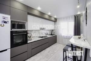 Коттедж 143м&sup2;, 2-этажный, участок 8 сот.  