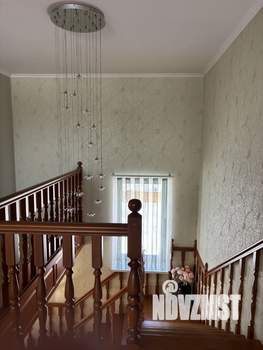 Коттедж 200м², 2-этажный, участок 12 сот.  