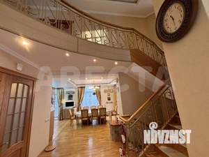 Коттедж 302м&sup2;, 3-этажный, участок 20 сот.  