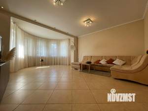 Дом 322м², 3-этажный, участок 22 сот.  