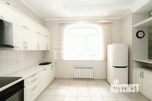 Дом 260м², 3-этажный, участок 5 сот.  