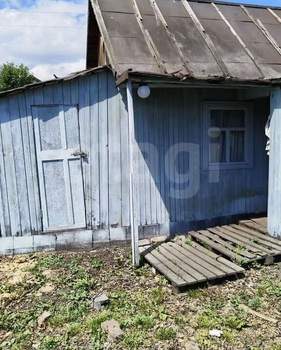 Дом 20м&sup2;, 2-этажный, участок 6 сот.  