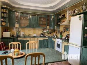 Коттедж 388м&sup2;, 2-этажный, участок 20 сот.  