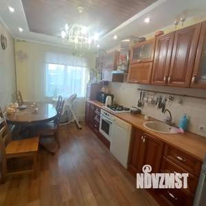 Дом 119м&sup2;, 2-этажный, участок 6 сот.  