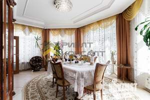 Коттедж 530м², 2-этажный, участок 15 сот.  
