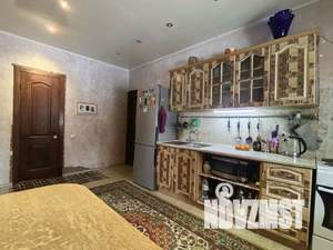 Дом 100м&sup2;, 2-этажный, участок 12 сот.  