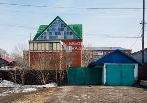 Дом 389м&sup2;, 3-этажный, участок 5 сот.  