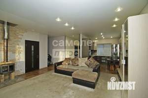 Дом 209м², 2-этажный, участок 7 сот.  