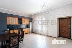 Дом 335м², 2-этажный, участок 5 сот.  