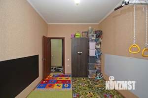 Дом 208м&sup2;, 2-этажный, участок 6 сот.  