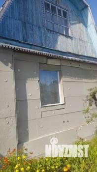 Дом 30м&sup2;, 2-этажный, участок 6 сот.  