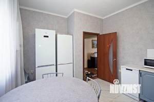 Дом 208м&sup2;, 2-этажный, участок 6 сот.  