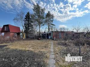 Дом 40м&sup2;, 2-этажный, участок 6 сот.  