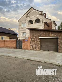 Коттедж 300м&sup2;, 3-этажный, участок 8 сот.  