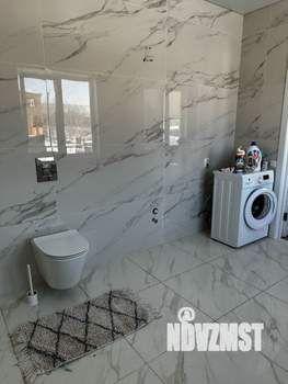 Дом 237м&sup2;, 2-этажный, участок 8 сот.  