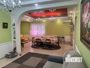 Коттедж 254м&sup2;, 2-этажный, участок 10 сот.  