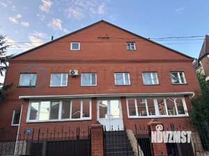 Коттедж 611м², 3-этажный, участок 8 сот.  
