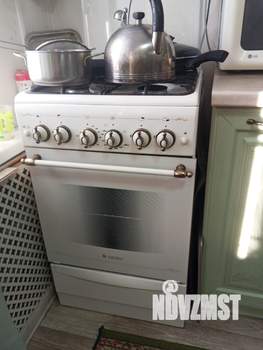 Дом 63м&sup2;, 2-этажный, участок 2 сот.  