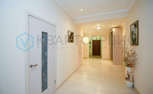 Дом 350м², 3-этажный, участок 8 сот.  