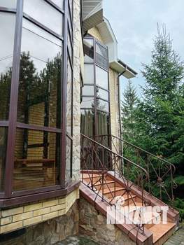 Коттедж 302м&sup2;, 3-этажный, участок 20 сот.  