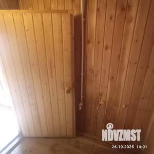 Дом 15м&sup2;, 2-этажный, участок 6 сот.  