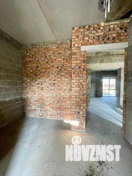 Коттедж 142м&sup2;, 2-этажный, участок 6 сот.  