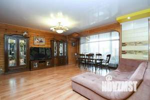 Таунхаус 440м&sup2;, 3-этажный, участок 6 сот.  