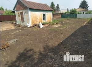 Дом 20м&sup2;, 2-этажный, участок 6 сот.  