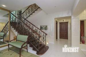 Дом 326м², 2-этажный, участок 14 сот.  