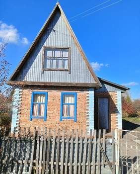 Дом 30м&sup2;, 2-этажный, участок 5 сот.  