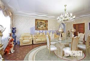 Дом 230м², 2-этажный, участок 6 сот.  