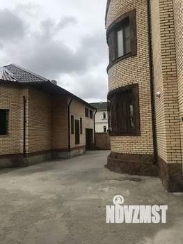 Дом 312м², 3-этажный, участок 11 сот.  