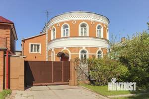 Дом 441м², 3-этажный, участок 8 сот.  