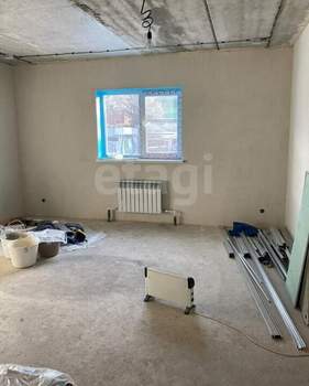 Дом 130м&sup2;, 2-этажный, участок 4 сот.  