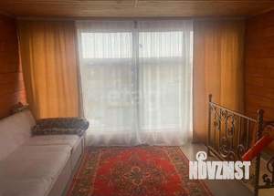 Дом 35м&sup2;, 2-этажный, участок 4 сот.  