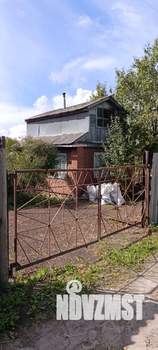 Дом 25м&sup2;, 2-этажный, участок 6 сот.  