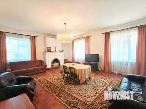 Коттедж 286м&sup2;, 3-этажный, участок 3 сот.  